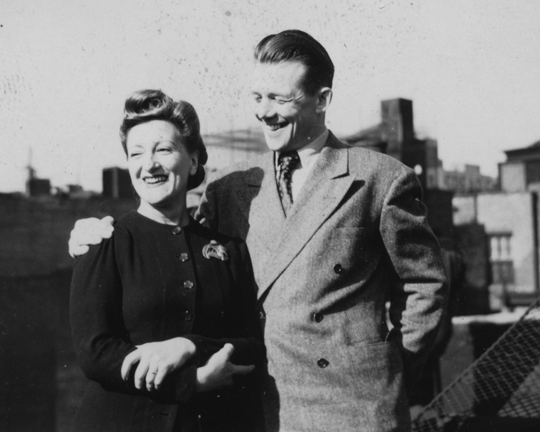 ELM and Henry Schnautz on top of apartment building in New York Jan 1947