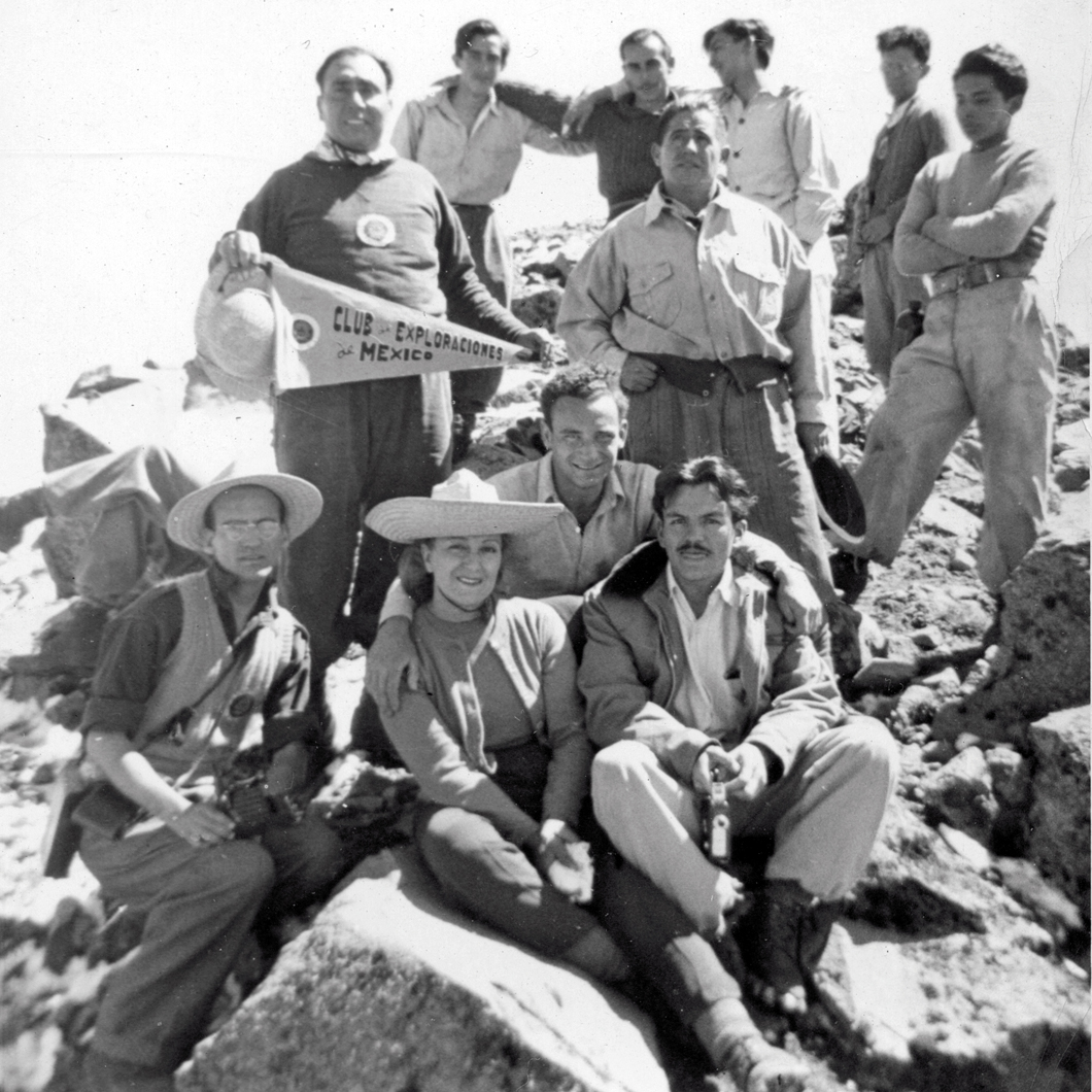 Club de Exploraciones group 1940s