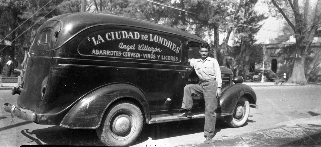 1940s Mexican delivery vehicle for wine and spirits